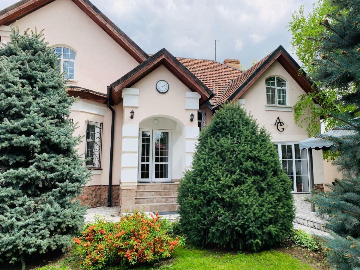 Hotel Astoria Garden Biškek Exteriér fotografie