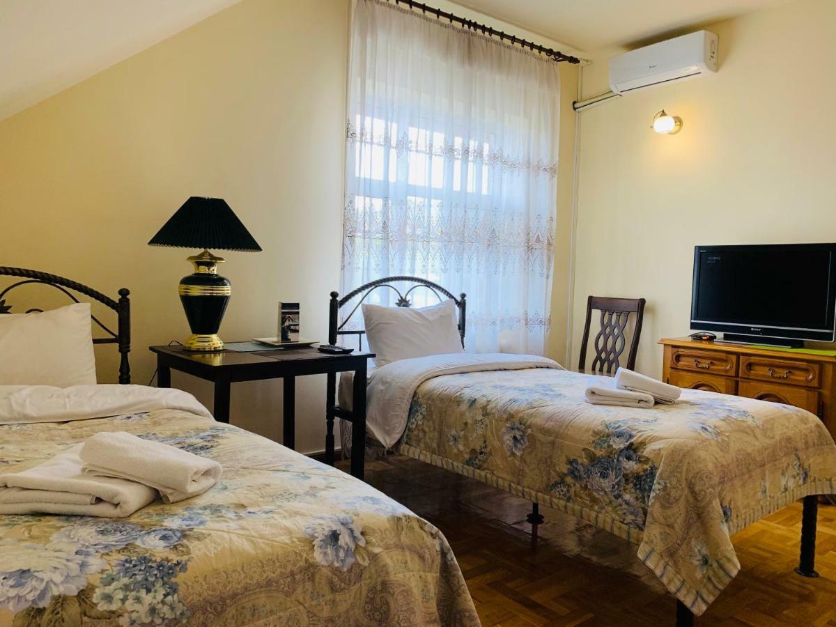 Hotel Astoria Garden Biškek Exteriér fotografie