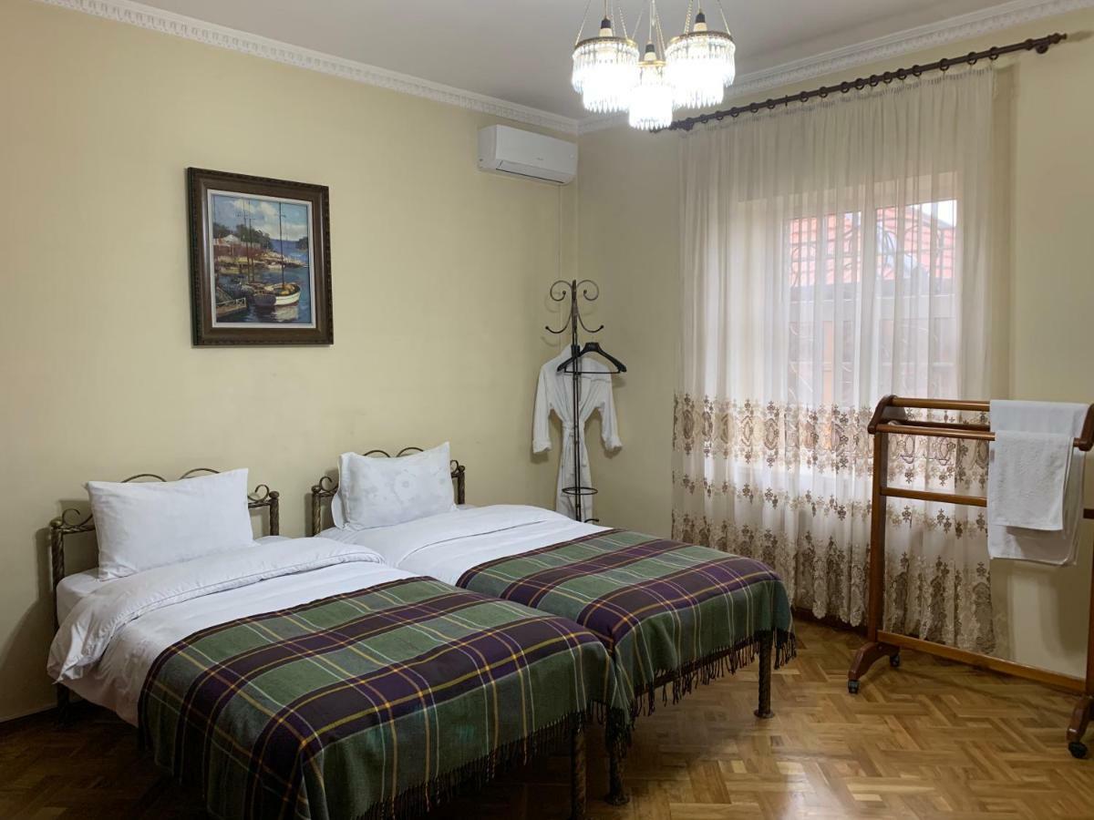 Hotel Astoria Garden Biškek Exteriér fotografie